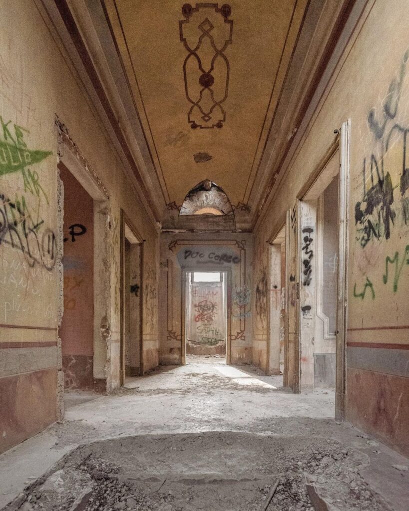 Villa de Vecchi: The Abandoned Haunted Mansion of Cortenova, Italy