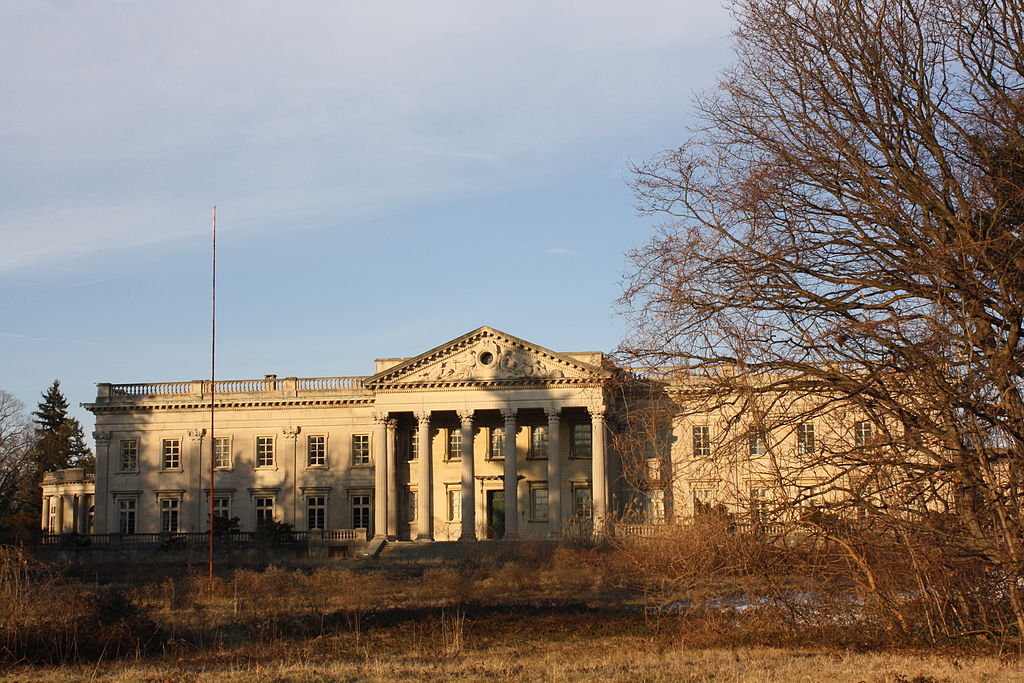 Lynnewood Mansion